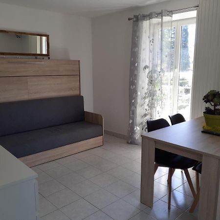 Studio en plein centre ville - 2 à 4 personnes Tence Extérieur photo